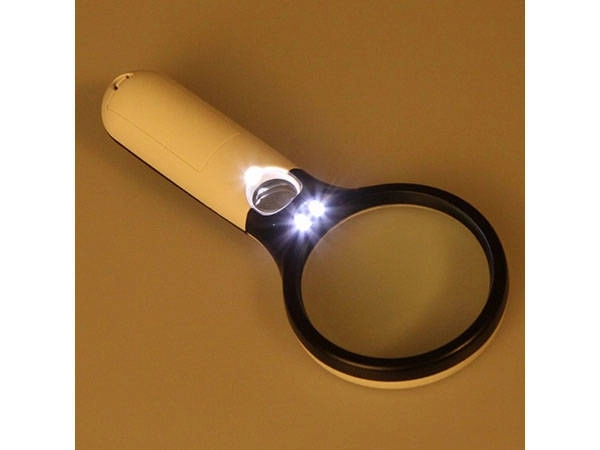 Nagyítós olvasólámpa LED 45x és 3x nagyítással