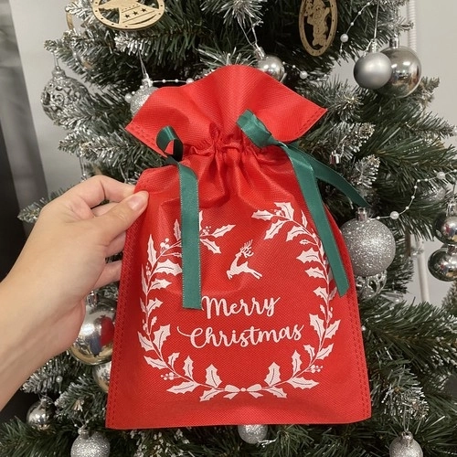 Ünnepi dizájn „Merry Christmas” felirattal