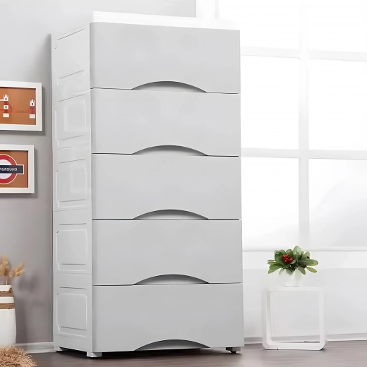 Kerekeknek köszönhetően könnyen mozgatható