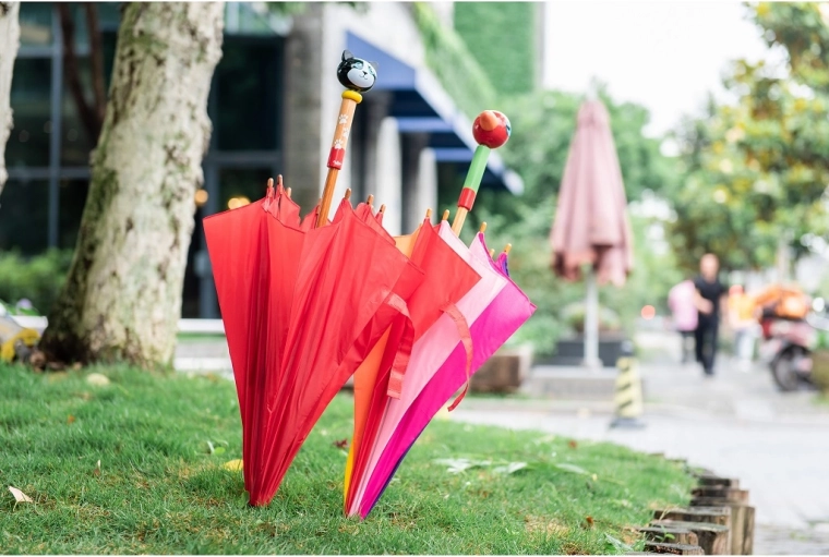 Színes borítás, amit a gyerekek imádnak