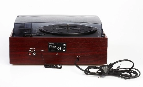 Gramofon rádióval retro stílusban