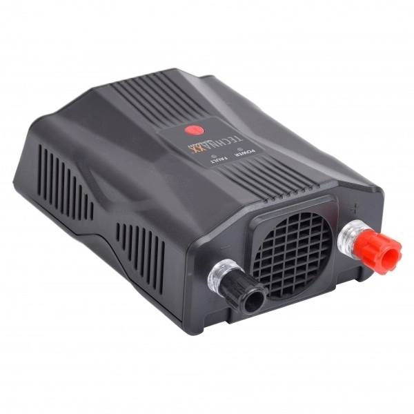 Hordozható 300W-os feszültségváltó Technaxx