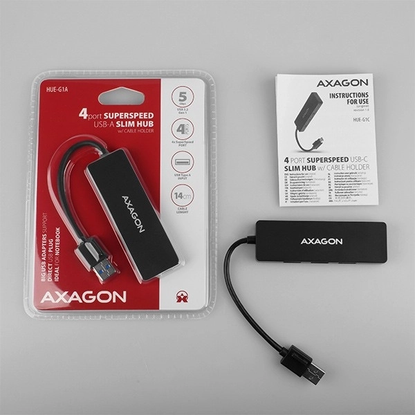 Négyszámos AXAGON USB Hub vezetékes csatlakozással