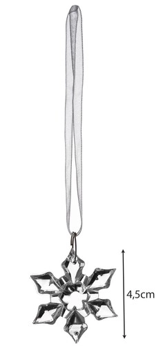 Visszafogott méret, 4,5 cm