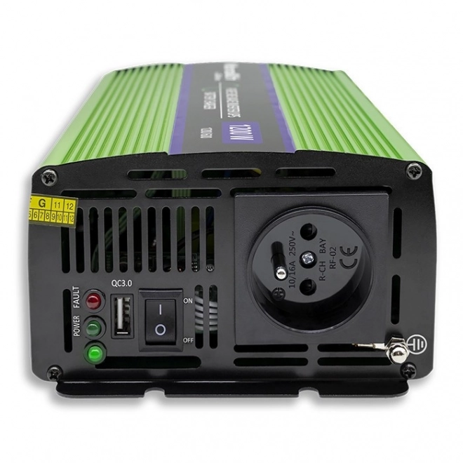 Csomagban: Qoltec Prémium Inverter 600W Csatlakozóval