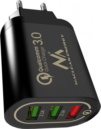 Három USB-port az egyidejű töltéshez