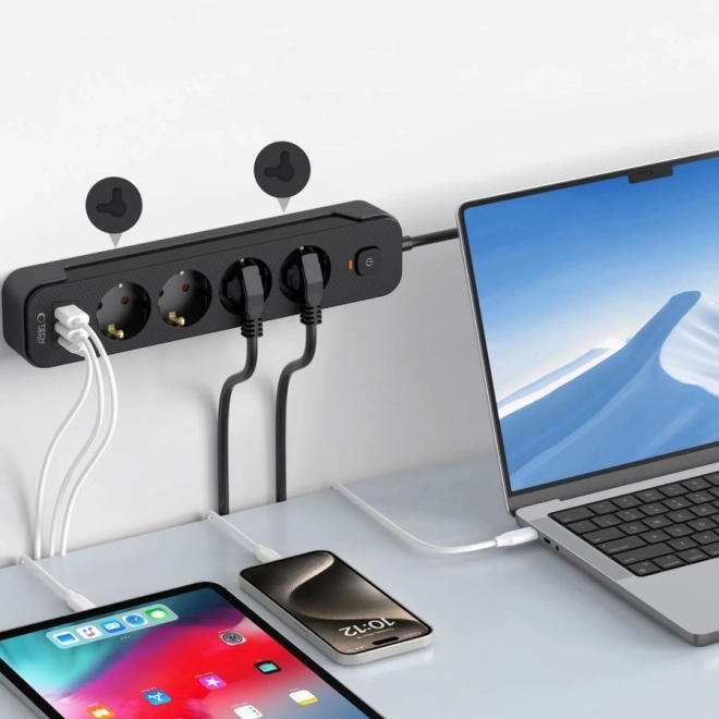 Funkcionális elosztó USB és USB-C portokkal