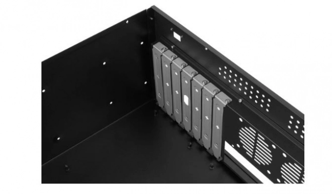 Rack szekrénybe szerelhető 19" ATX szerver ház