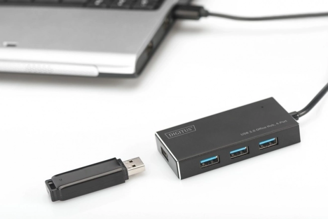 4 portos USB 3.0 gyors csatlakozó központ