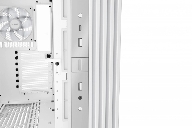 Light Base 600 DX fehér számítógépház