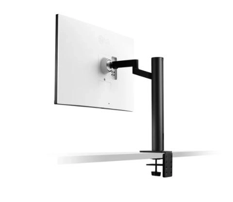 32 colos 4K UHD HDR Monitor FreeSync támogatással