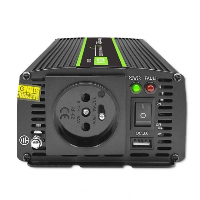 Qoltec Tiszta Színusz 300W/600W Feszültségátalakító