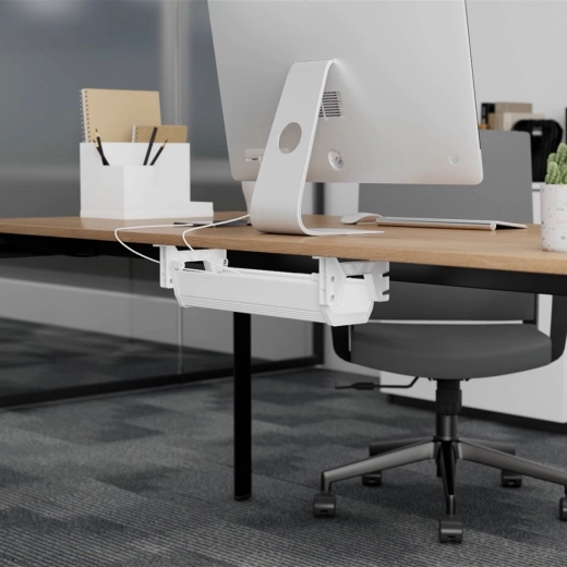 Rend és biztonság az asztal alatt