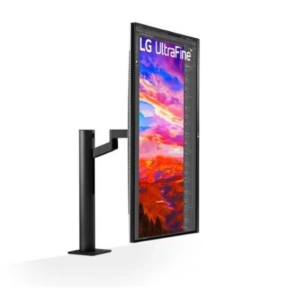 32 colos 4K UHD HDR Monitor FreeSync támogatással