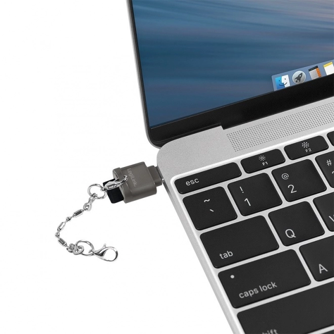MicroSD USB-C kártyaolvasó kulcstartón