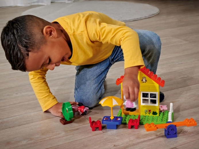 Könnyű építés a kis kezeknek