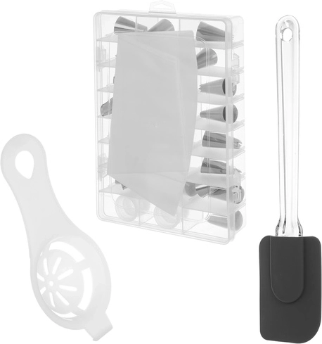 Gazdag tartozékkészlet sütéshez és díszítéshez