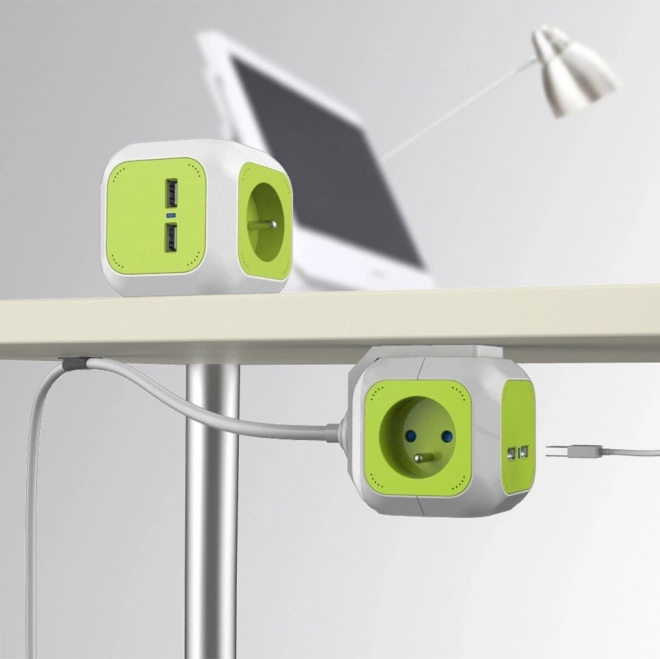 MagicCube hosszabbító elosztó USB-vel, 4 aljzat, 1,4m