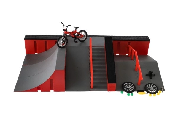 Skatepark rámpák, ujjal irányítható kerékpár és gördeszka