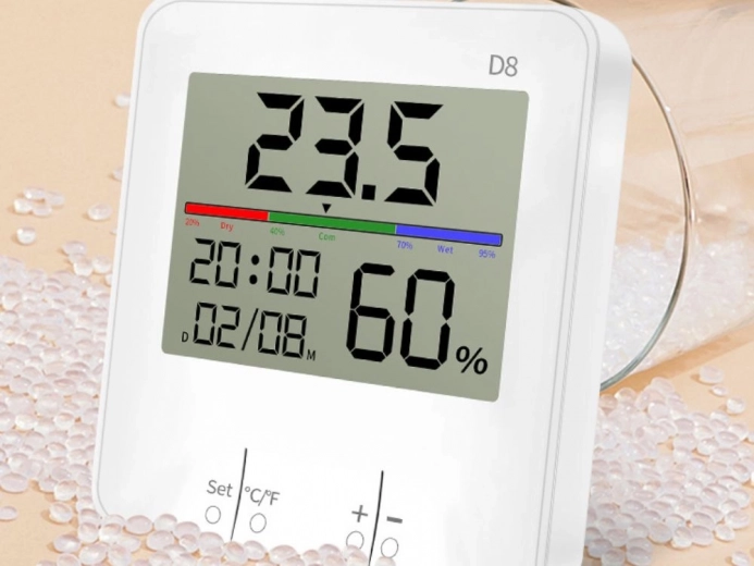 Nagy és jól olvasható LCD kijelző