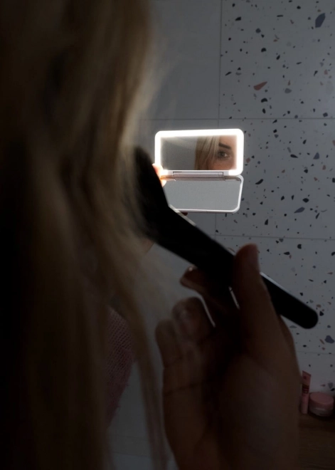 Zsebes LED-es kozmetikai tükör - Concept Perfect Skin