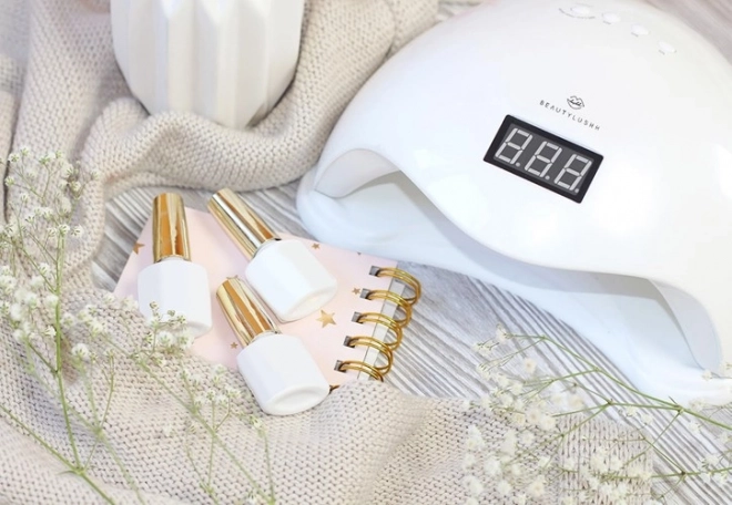 Uv lámpa 24 LED 48W klipszekkel - Beautylushh