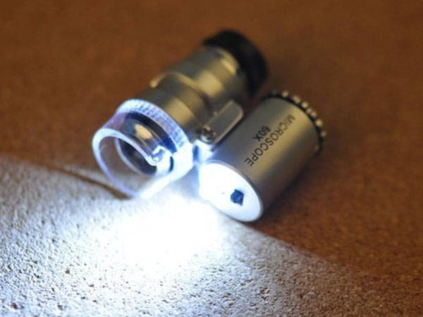 MIKROSZKÓP 60x 2 LED PROFESSZIONÁLIS NAGYÍTÓ ékszerészek számára