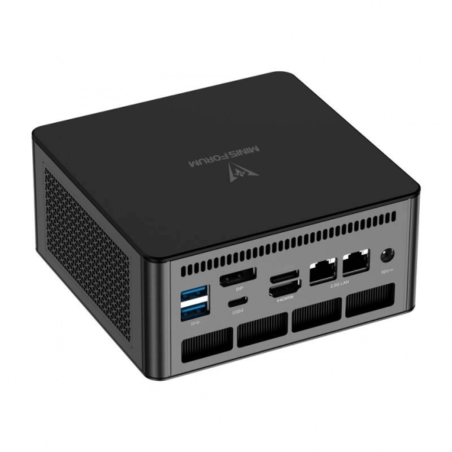 Nagy teljesítményű Minisforum UM890 Pro mini PC