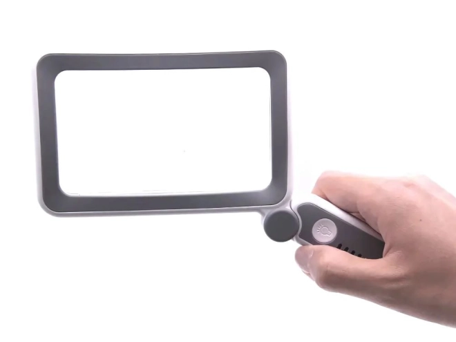4x nagyítású és LED világítású nagyító