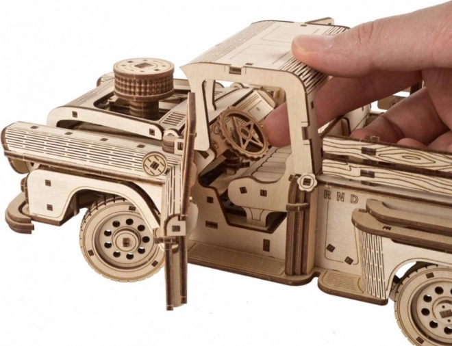 Ugears 3D fa mechanikus puzzle amerikai teherautó (pickup)