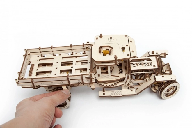 Ugears 3D puzzle teherautó