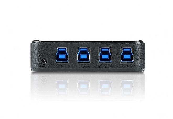Négyportos USB 3.2 Gen1 megosztó perifériákhoz
