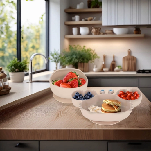 Stabil tálka és tányér tapadókoronggal