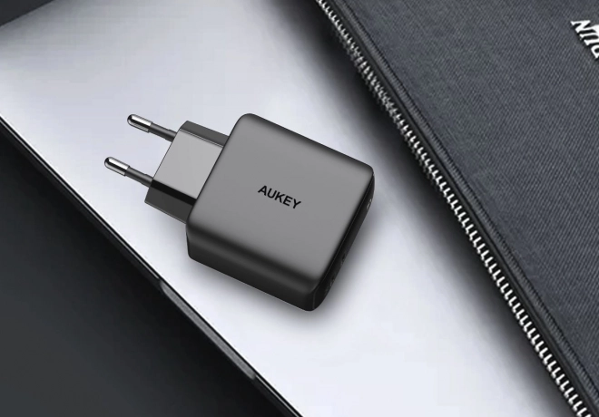 Aukey Omnia Duo kompakt GaN hálózati töltő 2x USB-C
