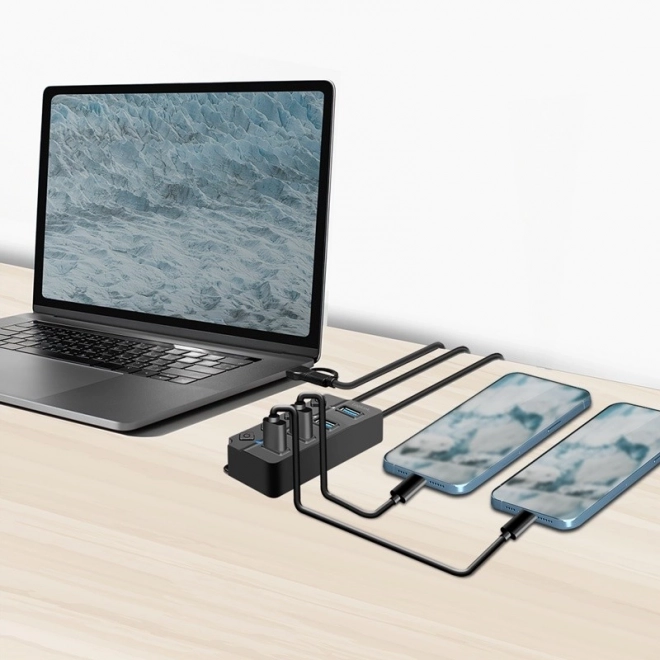USB Hub 4 porttal, 3.2 Gen 1, fekete