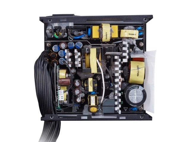 MWE Bronze V2 750W 80 Plus Bronze tápegység