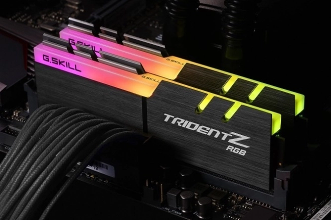TridentZ RGB RAM AMD-hez 2x8GB DDR4 3600MHz