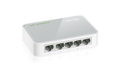 5 portos asztali Ethernet switch