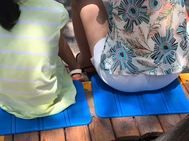 Összecsukható ülőmatrac kempingezéshez és strandhoz