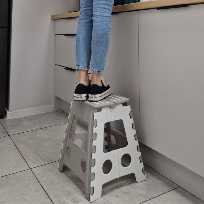 Könnyű elérés a 39 cm-es magasságnak köszönhetően