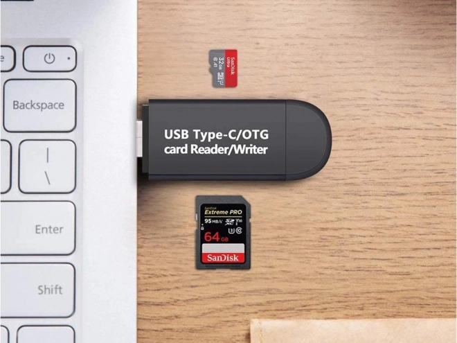 Univerzális kártyaolvasó USB SD és MicroSD kártyákhoz