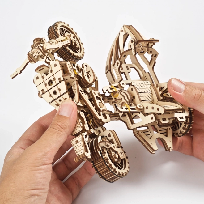 Ugears 3D fa mechanikus puzzle Scrambler motorkerékpár oldalkocsival