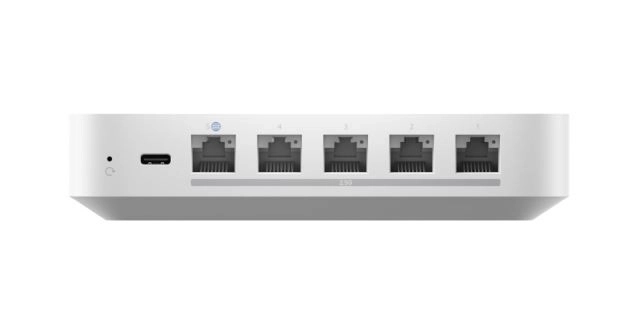 Nagy teljesítményű UniFi Cloud Gateway Max