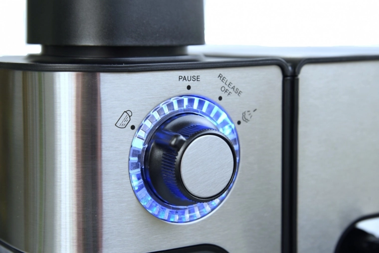 Intuitív vezérlés és biztonság