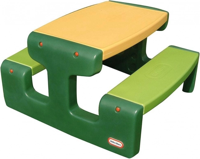 Nagy piknikasztal gyerekeknek a Little Tikes-tól