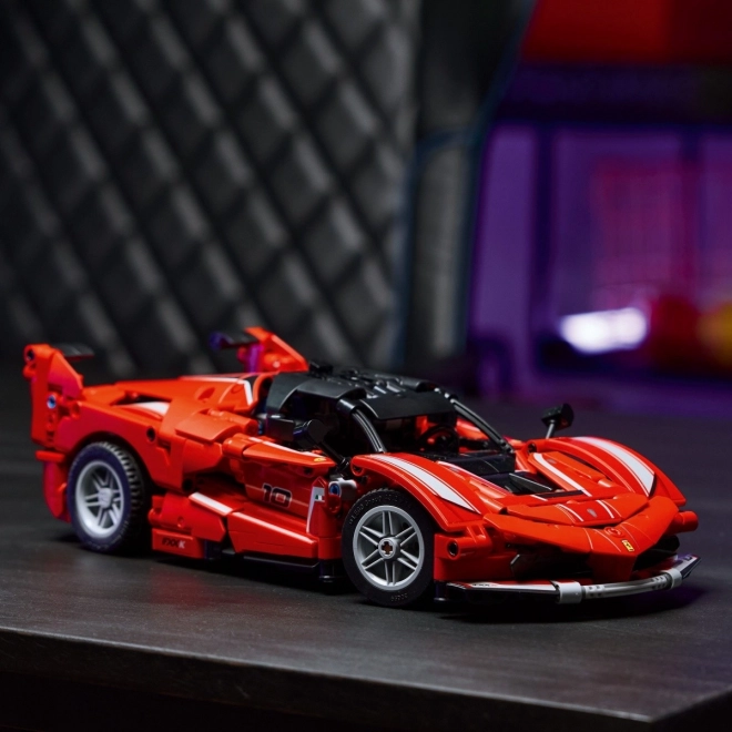 LEGO Technic Ferrari FXX K gyerekeknek