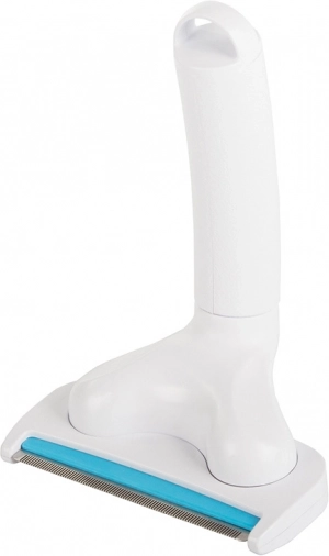 Ergonomikus nyél a kényelmes fésüléshez