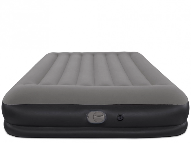 Kényelmes Tritech matrac USB pumpával