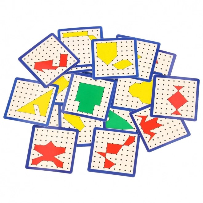 Geoboard fa puzzle gumiszalagokkal