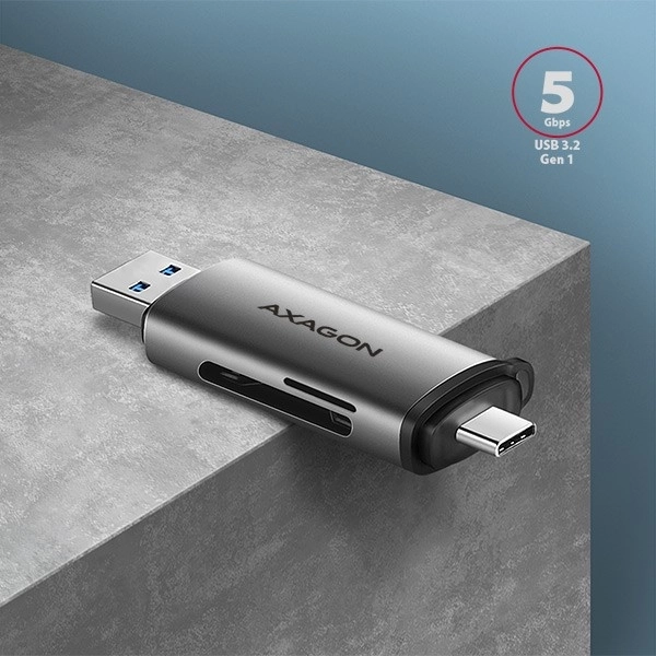 Multifunkciós kártyaolvasó USB-C és USB-A csatlakozókkal